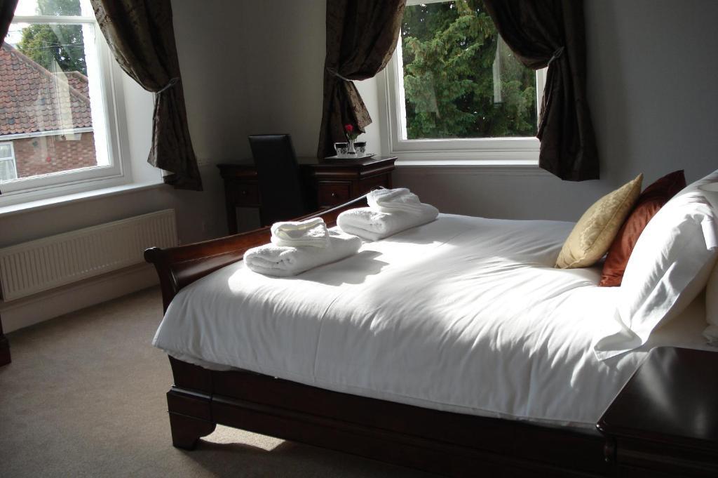 The Thomas Paine Hotel Thetford Esterno foto