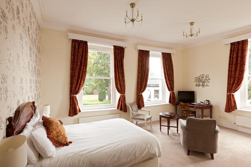The Thomas Paine Hotel Thetford Esterno foto